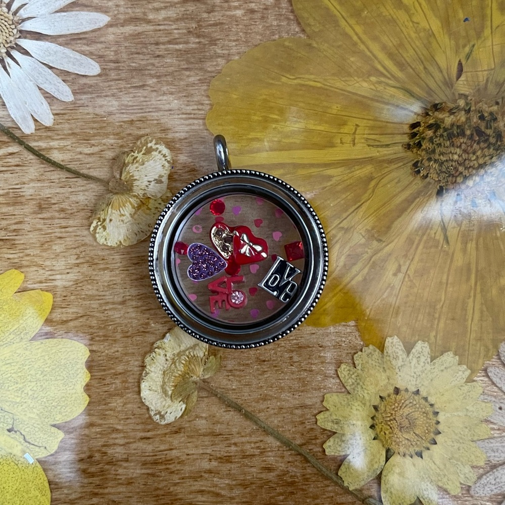 Origami Owl valentines locket